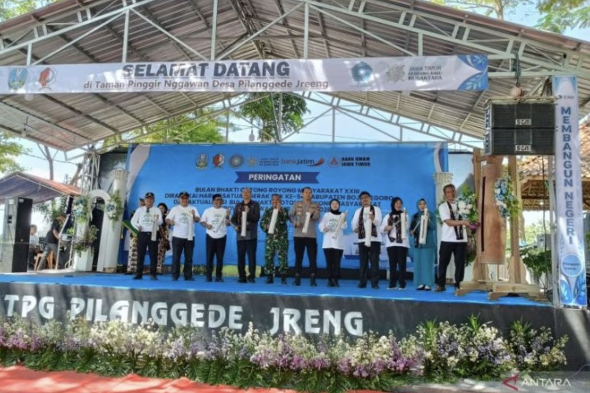 East Java Provincial Government Urges Public to Preserve Gotong Royong Culture