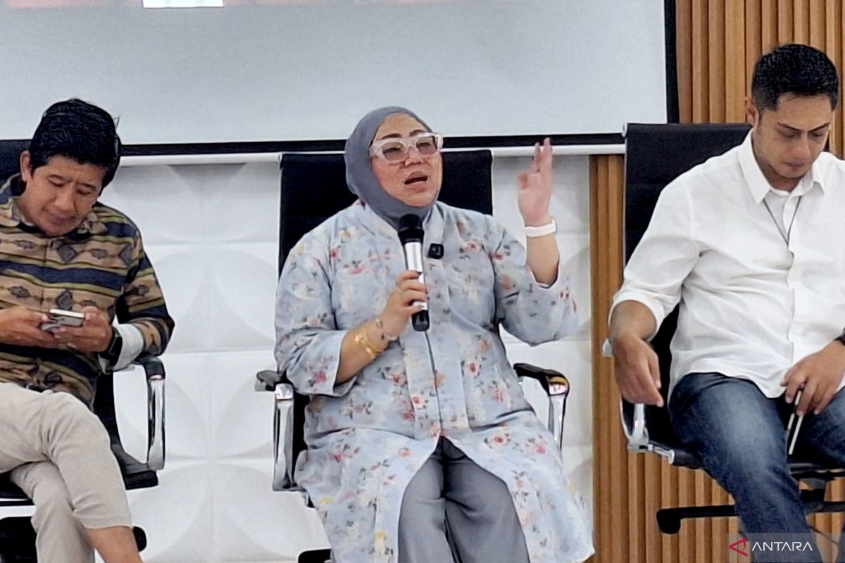 DKI DPRD Views People's School as a Means to Elevate Family Status