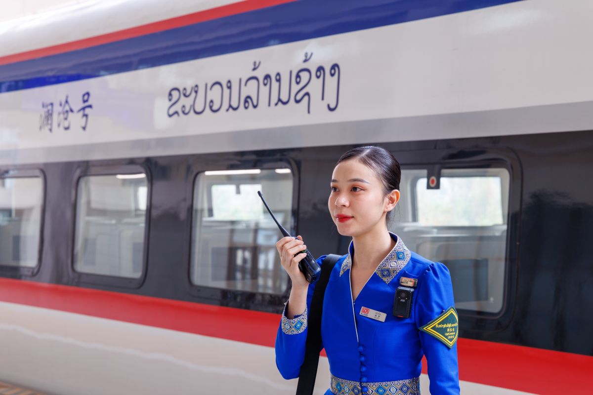 China-Laos Railway Records 390,000 Passenger Trips During Labour Day Holiday