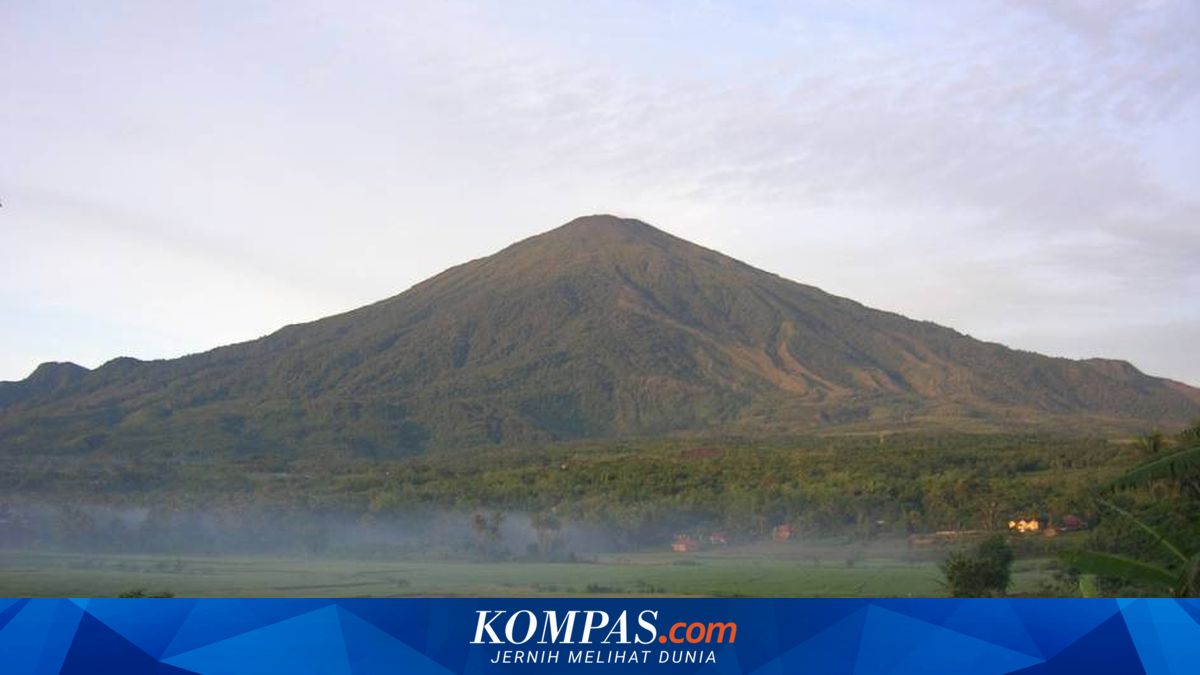 BRIN Researchers Discover Evidence of Active Faults and Ancient Eruptions at the Foot of Mount Ciremai