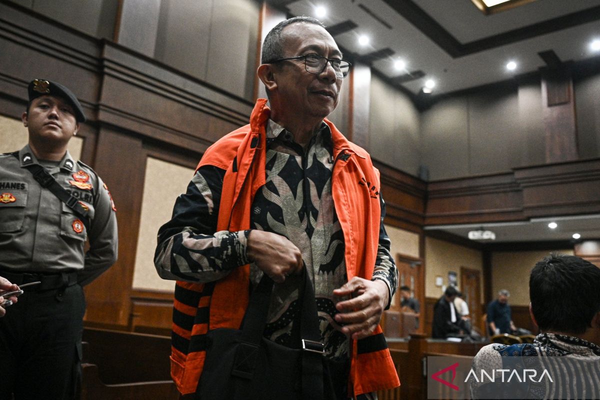 Former Deputy Labour Minister Noel Regrets Accepting Rp3.36 Billion in Gratuities and Ducati