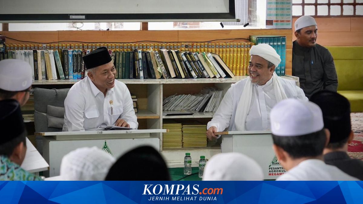 Cooperative Minister Visits Rizieq Shihab's Pesantren, Encourages Community Self-Reliance