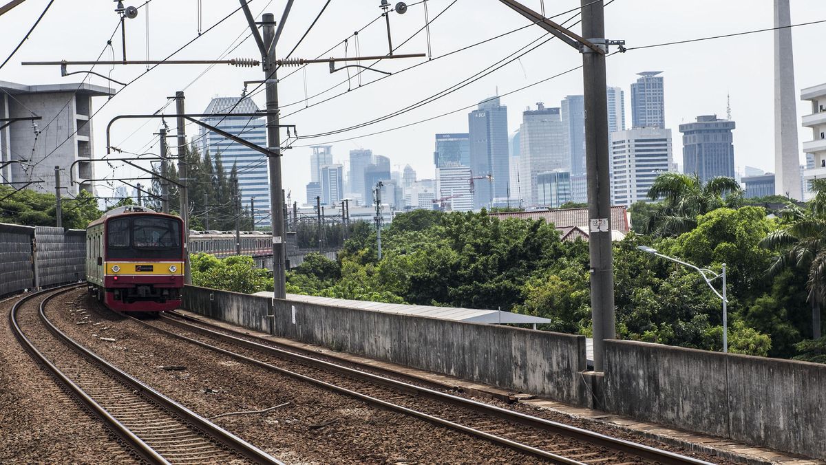11 KRL Crossings in Tangerang Without Gates, Prone to Accidents
