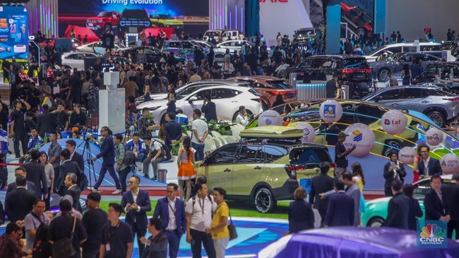The Fate of Indonesian Automotive Issuers Amidst the War: Who Is Still Speeding Ahead?