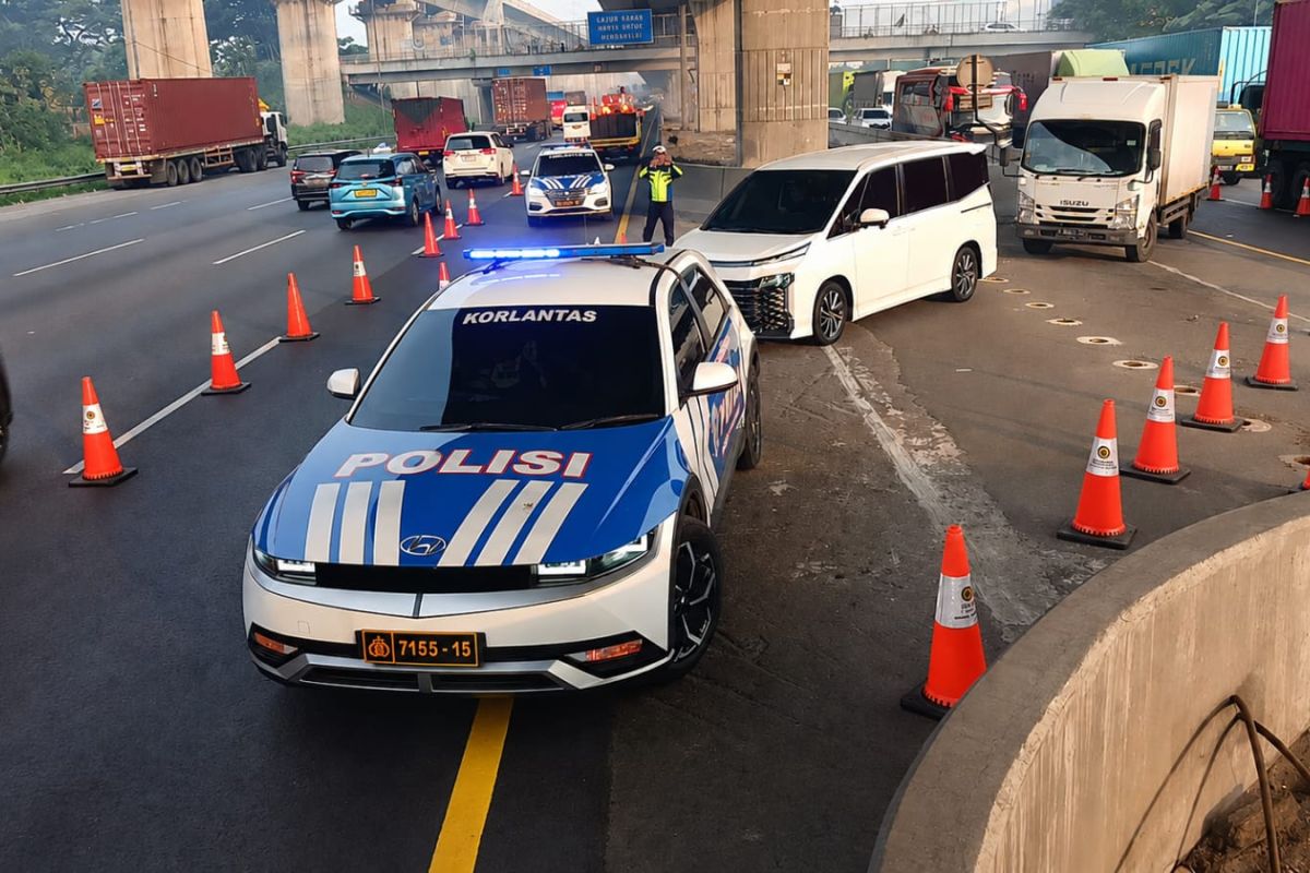 Jasamarga continues situational contraflow on Jakarta-Cikampek Toll Road