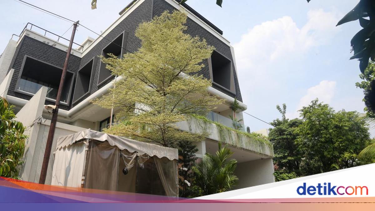 Fire at BPK Member Haerul Saleh's Home Occurs in Fourth-Floor Study
