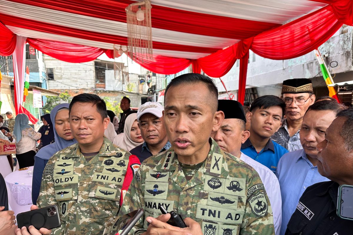Indonesian Army Targets Roofing Programme for 100 Houses in North Jakarta