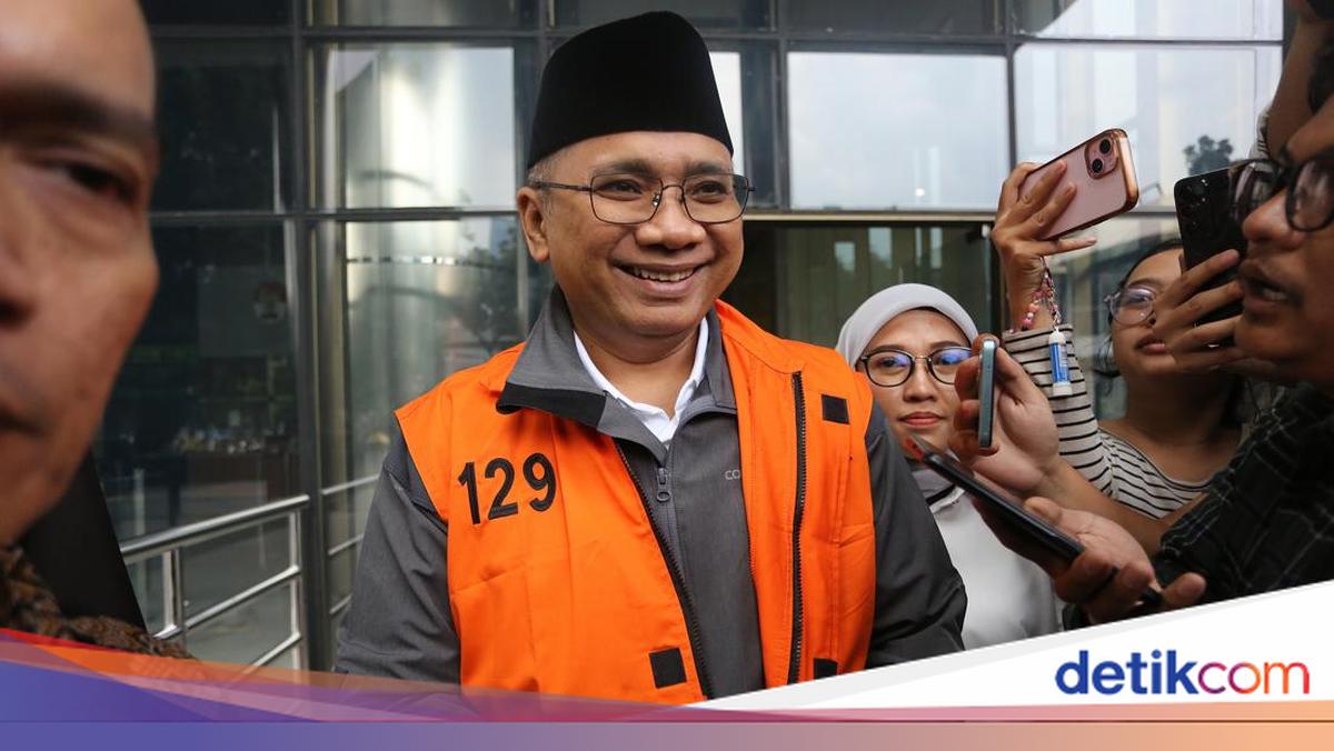 Yaqut and Gus Ipul Exchange Greetings via Proxy at KPK