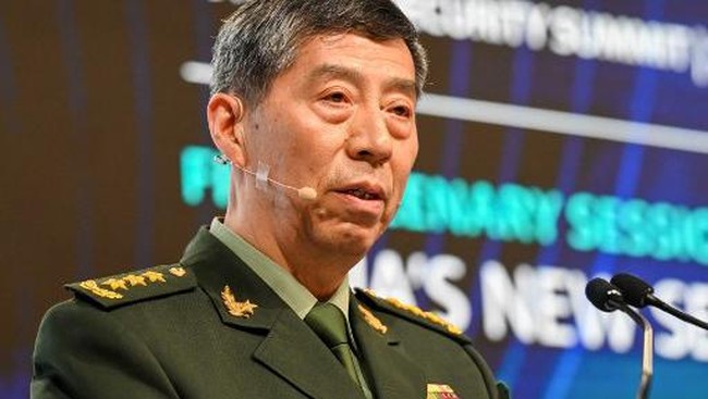 Convicted of Corruption, Two Former Defence Ministers Sentenced to Death