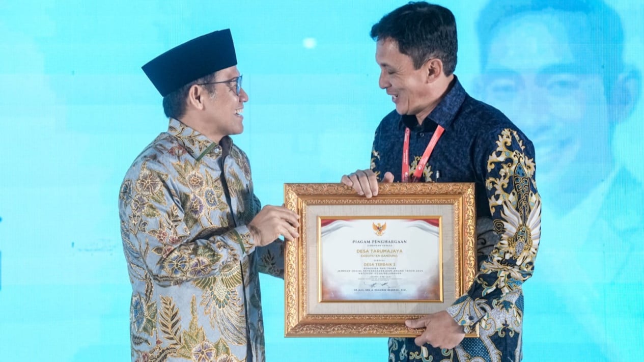 Tarumajaya Village Wins Paritrana Award, DPR's Cucun: Concrete Proof that Villages Protect Vulnerable Workers