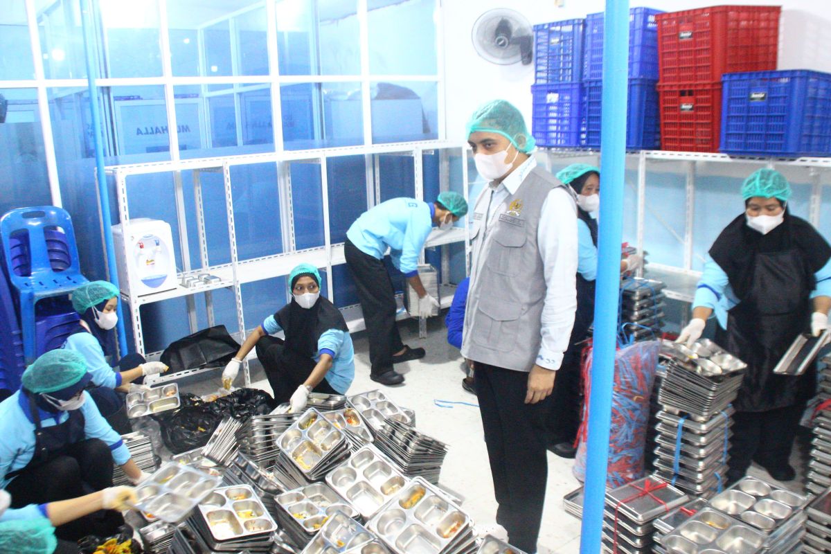 Indonesian House Member Reviews and Evaluates SPPG Performance in Bukittinggi
