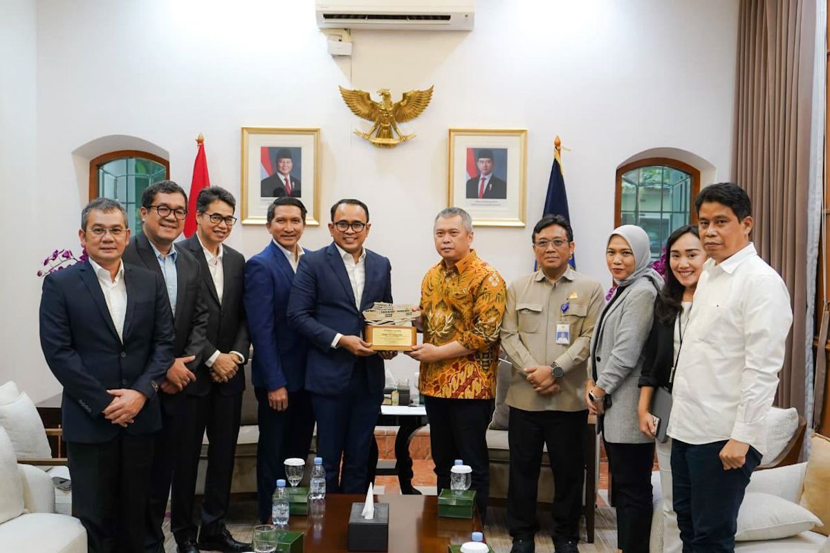 Transport Minister urges ASDP to continue strengthening ferry service transformation