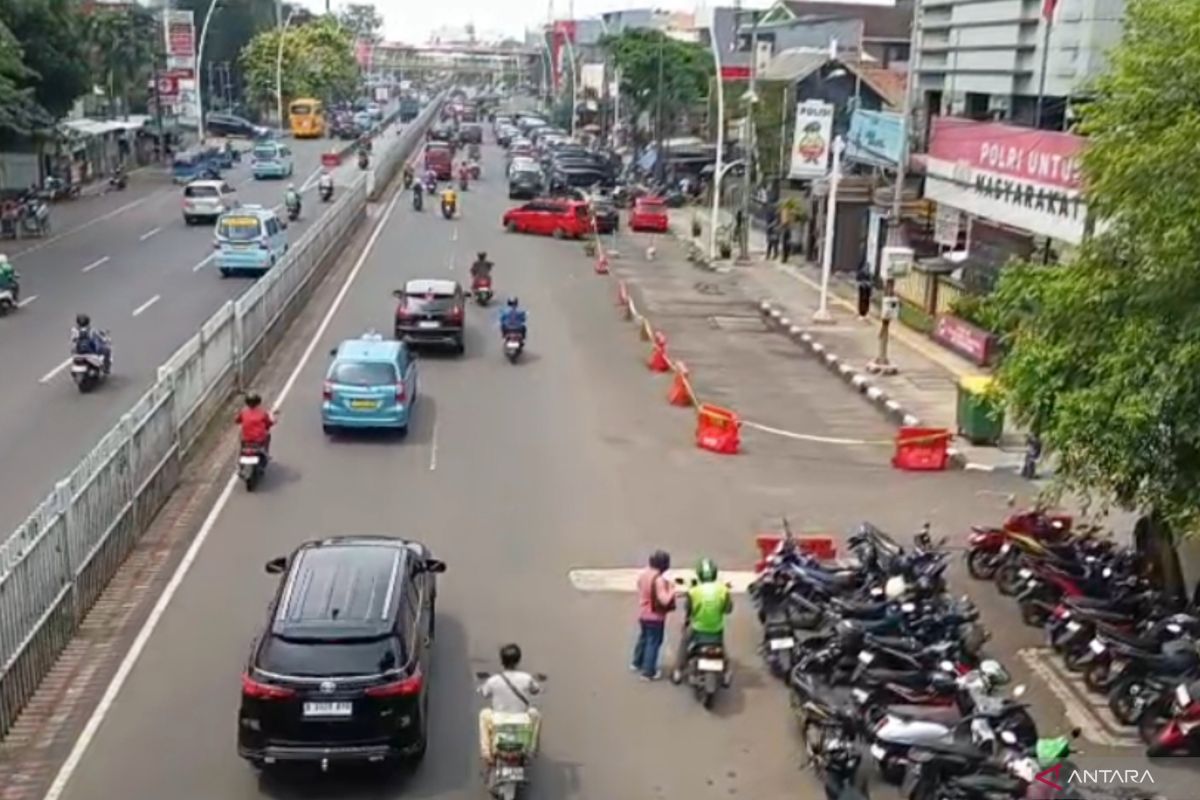 East Jakarta Transportation Sub-Department Studies Official Parking on Jalan Matraman Raya