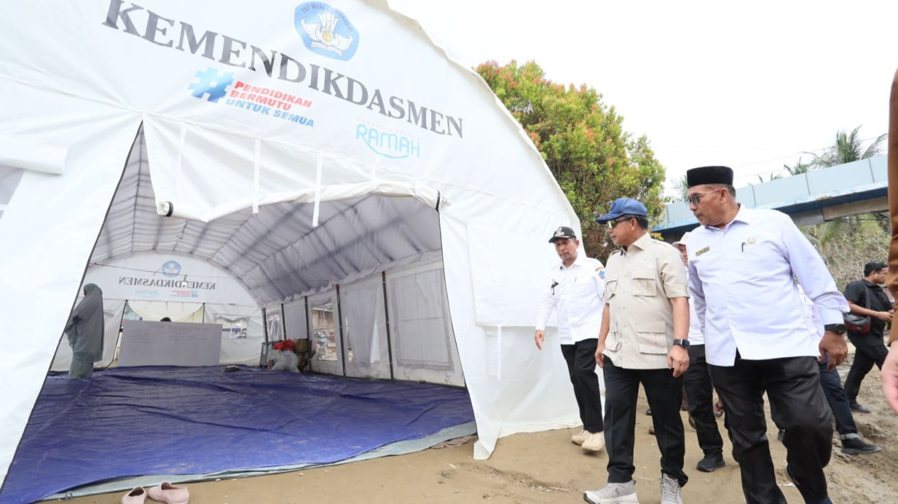 Providing Comfortable Classrooms in Sumatra Disaster-Affected Areas, PRR Task Force Disburses Rp1.9 Trillion
