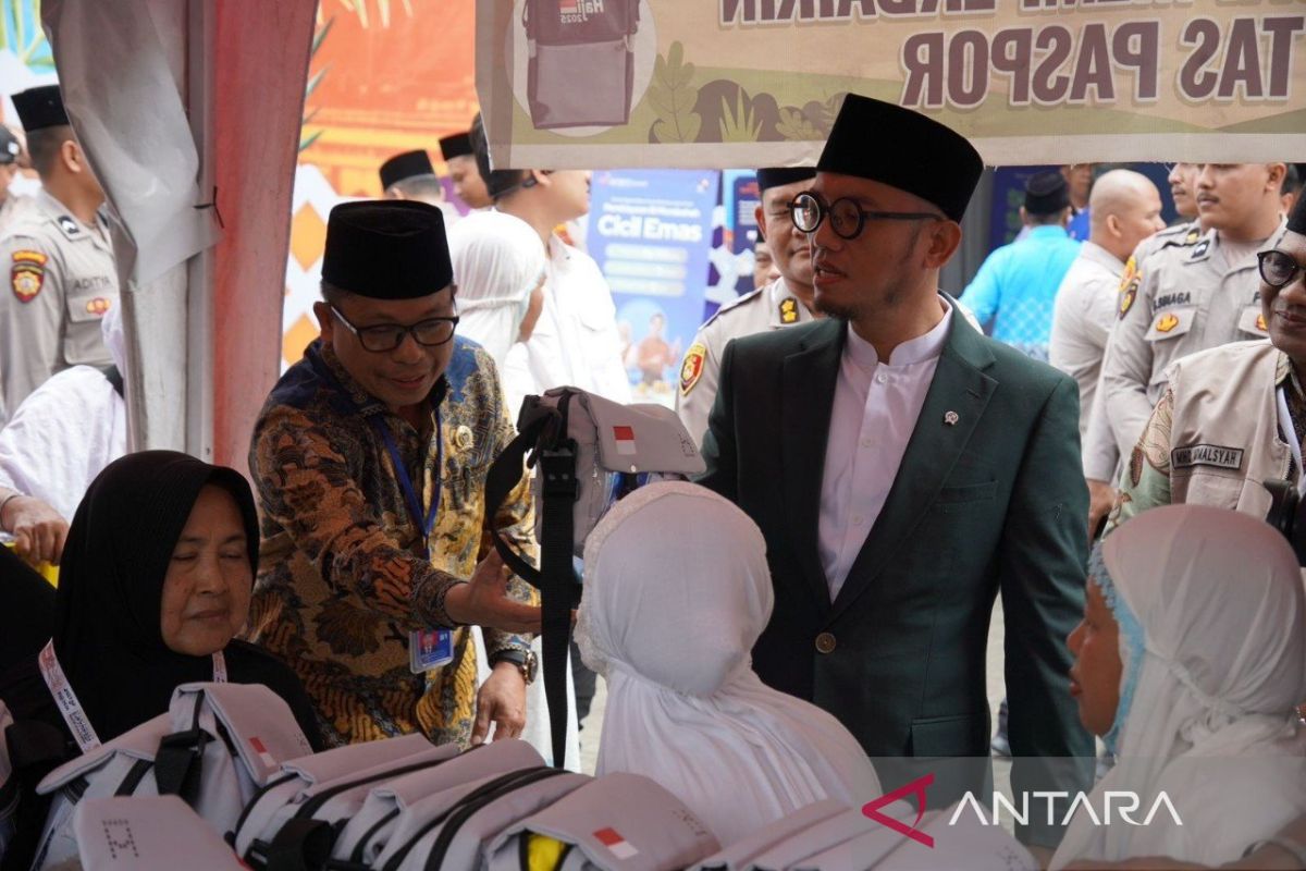 Deputy Minister of Hajj and Umrah: Second-wave pilgrims must get enough rest on the plane