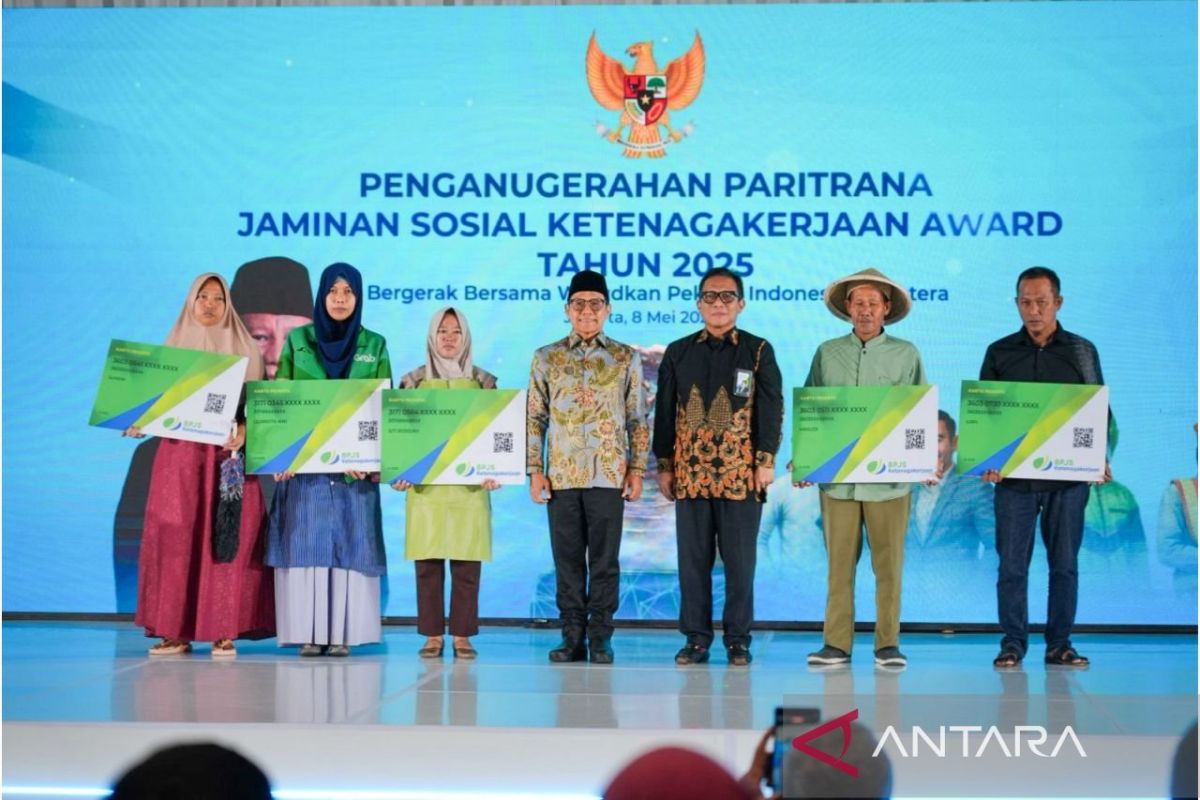 Government Awards Paritrana Jamsos TK Award to Protect Workers