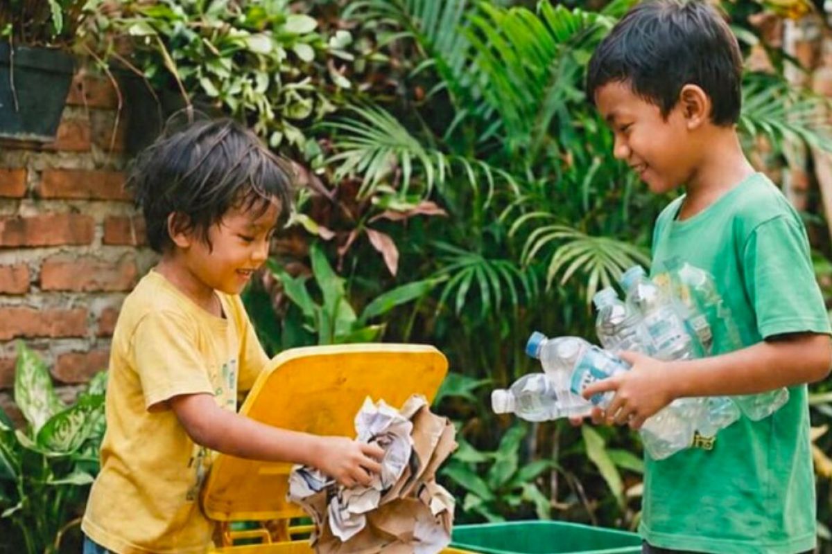 Thousand Islands Regency Implements Waste Sorting from Source