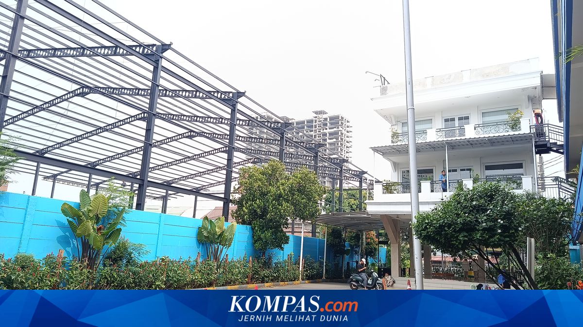 Bekasi City Government States Padel Court Project in Front of AIS School Does Not Violate Regulations