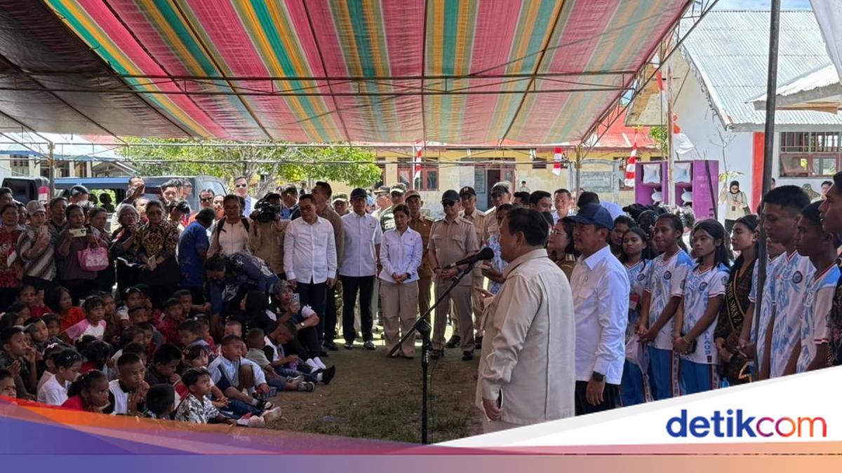 Prabowo Provides Aid of 180 Starlink Units and 200 Mobile Phones on Miangas Island, North Sulawesi
