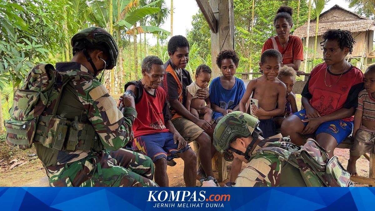 Entering the Interior of Papua to Bring Smiles to the Sick