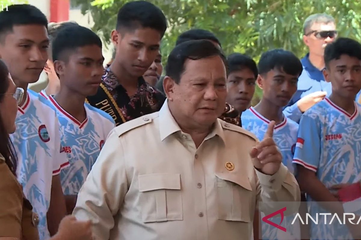 Prabowo vows nationwide school overhaul within 2–3 years