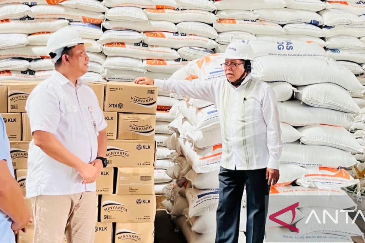 DPD RI Member Assures Rice Stocks in Belitung Remain Secure
