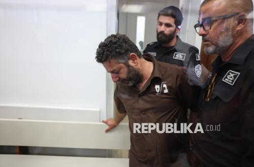 Spanish Foreign Minister Announces Israel's Plan to Release Sumud Flotilla Activist Saif Abukeshek