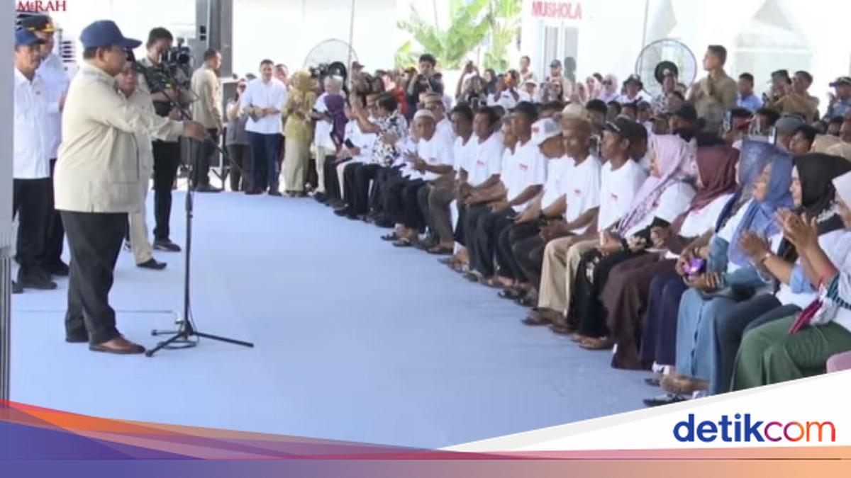 Prabowo Aims to Boost Blue Ocean Economy through Fishermen's Village Development