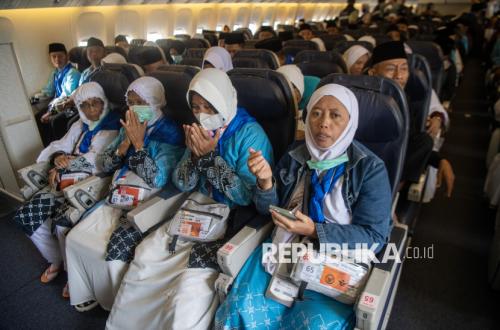 Batch 11 from Palembang Embarkation Don Ihram Garments from Indonesia