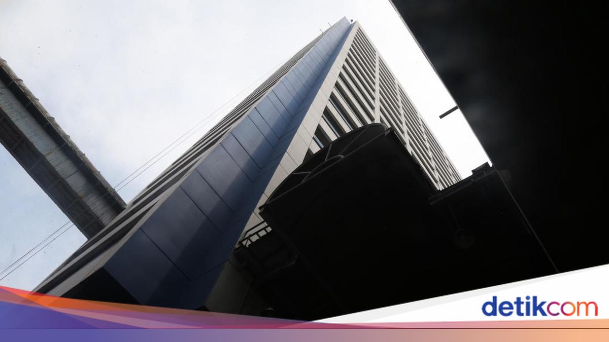 Unexpected Building Turns Out to Be International Online Gambling Headquarters in West Jakarta