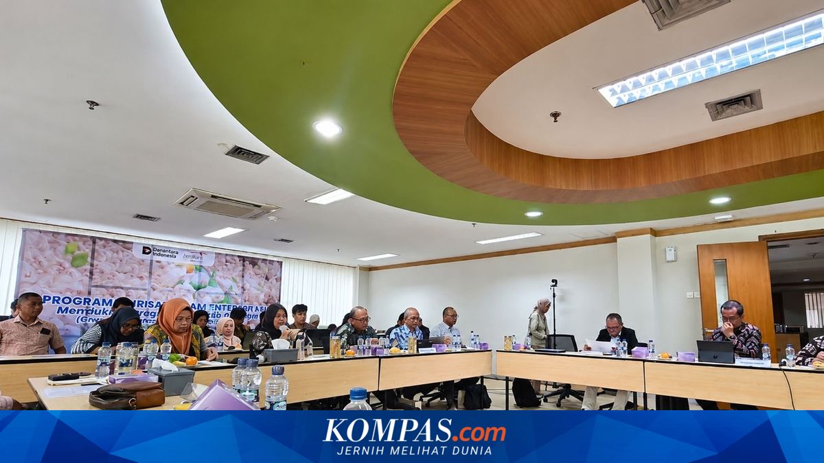 Involving Practitioners and Academics, State-Owned Livestock Firm Accelerates Integrated Chicken Downstreaming Project