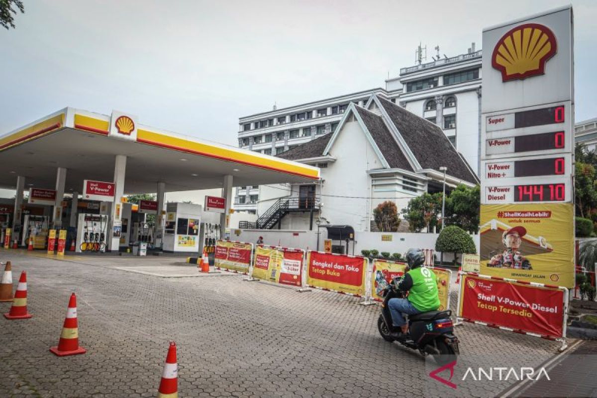 Shell Petrol Stations Restock Diesel at Rp30,890 per Litre