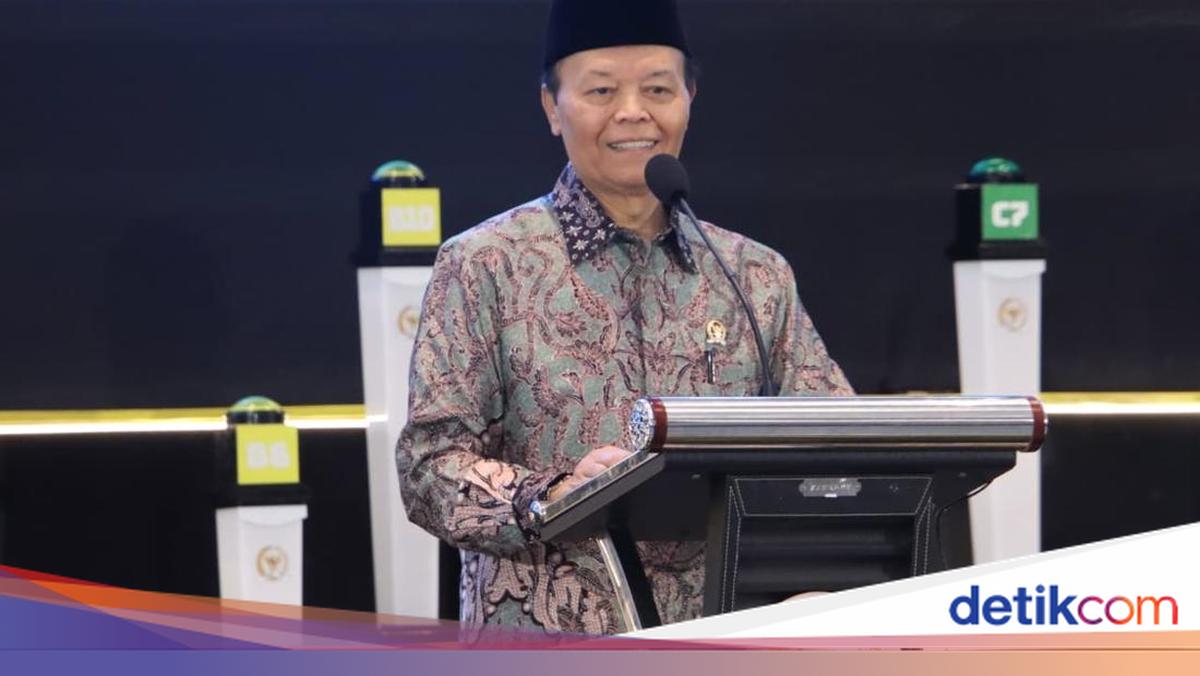 Hidayat Nur Wahid Opens MPR RI Quiz Competition in West Kalimantan