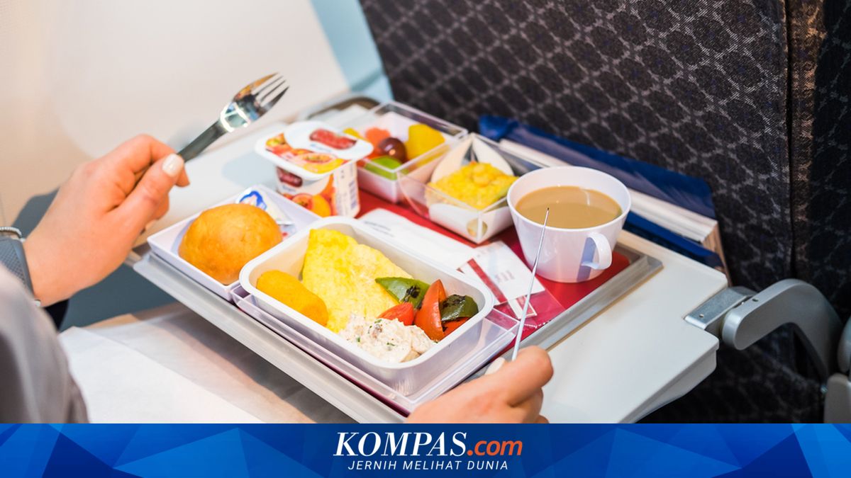 This Airline Eliminates Free Snacks on Hundreds of Flights Due to High Jet Fuel Prices