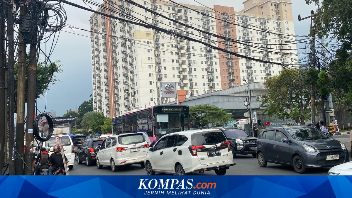 Frequent Congestion on Ciledug Raya Road in South Jakarta to Be Widened This Year