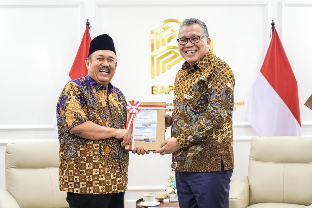 Bappenas Receives Performance Audit Report on Food Security from BPK