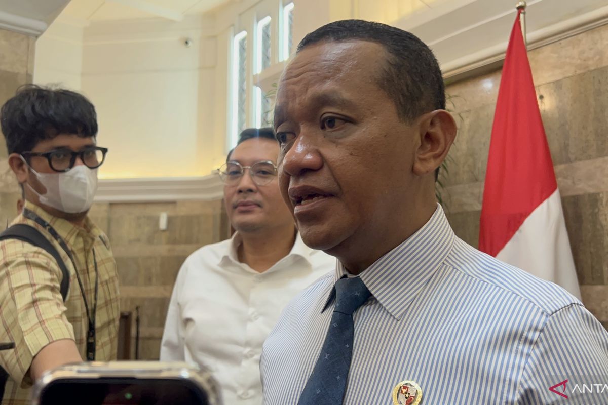 Bahlil estimates Russian oil shipment to arrive in 1–2 weeks