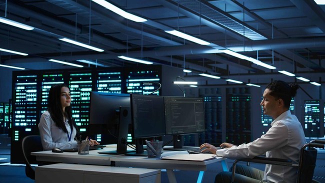 End-to-End Protection for Cyber Resilience in IT and OT Data Centres