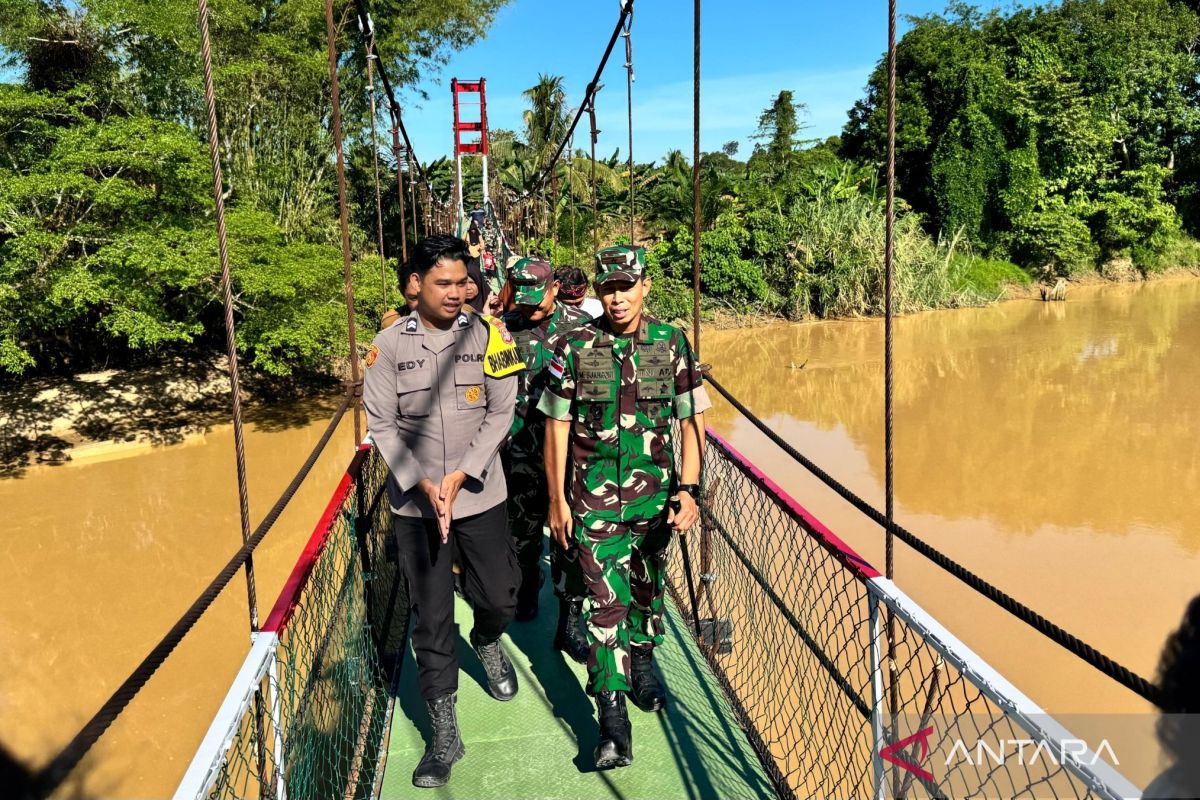 Danrem 092/Mrl inaugurates Garuda Pioneer Bridge in Sajau Hilir Village