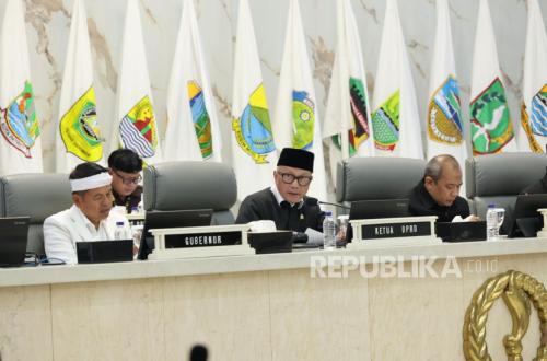West Java DPRD Delivers Recommendations on Governor's 2025 Accountability Report