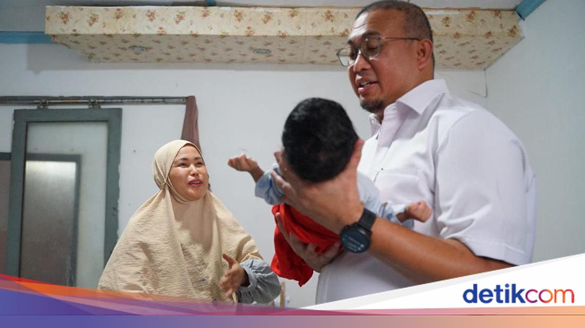 Andre Rosiade Visits Orphanage for Abandoned Babies in Padang, Makes Azizah a Permanent Donor