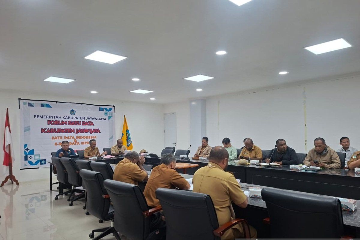 West Jakarta Achieves Highest National e-KTP Registration Rate