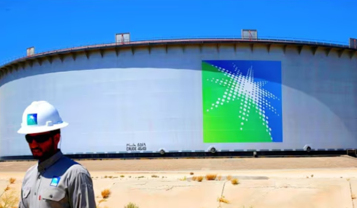 Hormuz Strait Crisis: Global Oil Market Loses 100 Million Barrels a Week