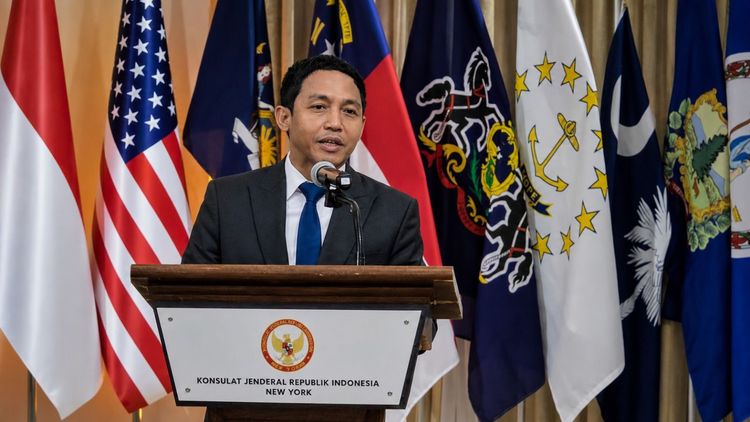 Minister of Forestry Affirms Readiness for Carbon Investment and Multi-Business Forestry at Indonesia Business Forum in New York