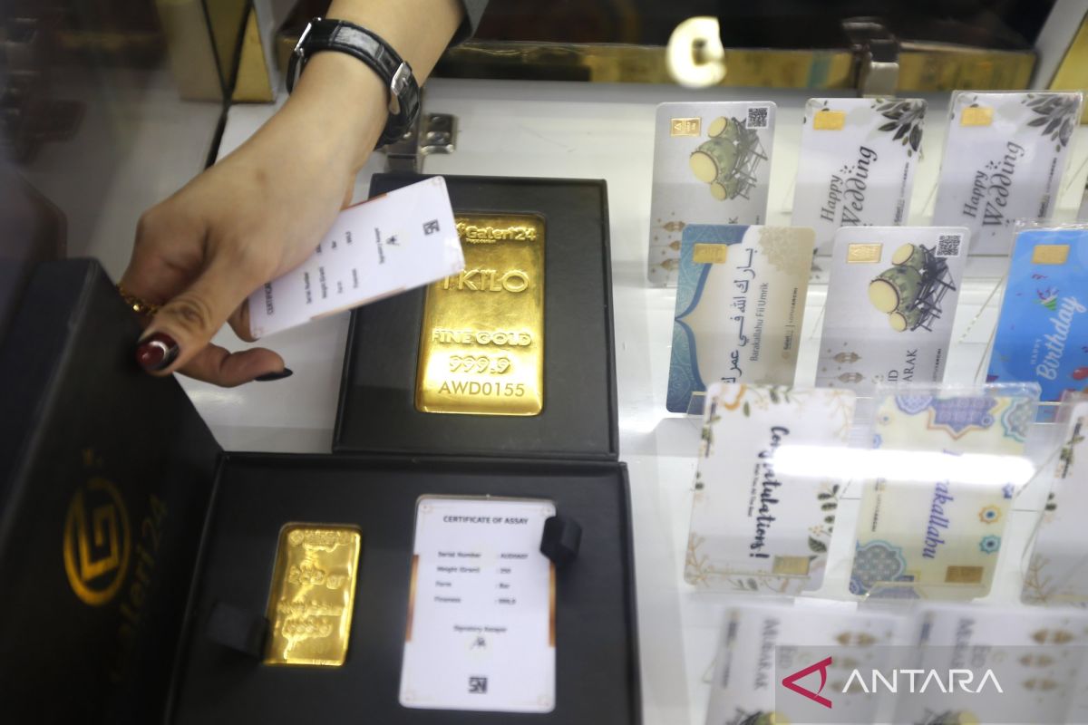 UBS, Antam, and Galeri24 Gold Prices at Pegadaian Fall Uniformly on Tuesday Morning