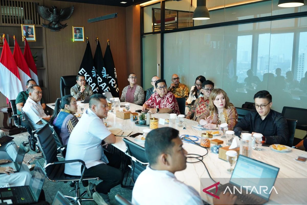 Creative Economy Minister Discusses Collaboration in Monetising Local Creative Works