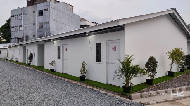 Like a Housing Complex, This is Prabowo's Gift to Residents Along the Senen Railway Tracks