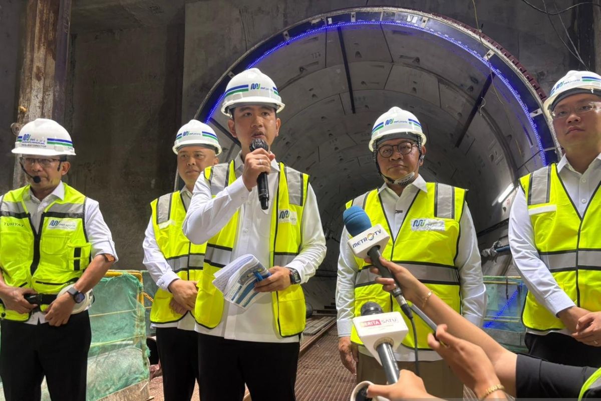 Vice President Gibran reviews progress of MRT Phase 2A, ensures operation by 2027
