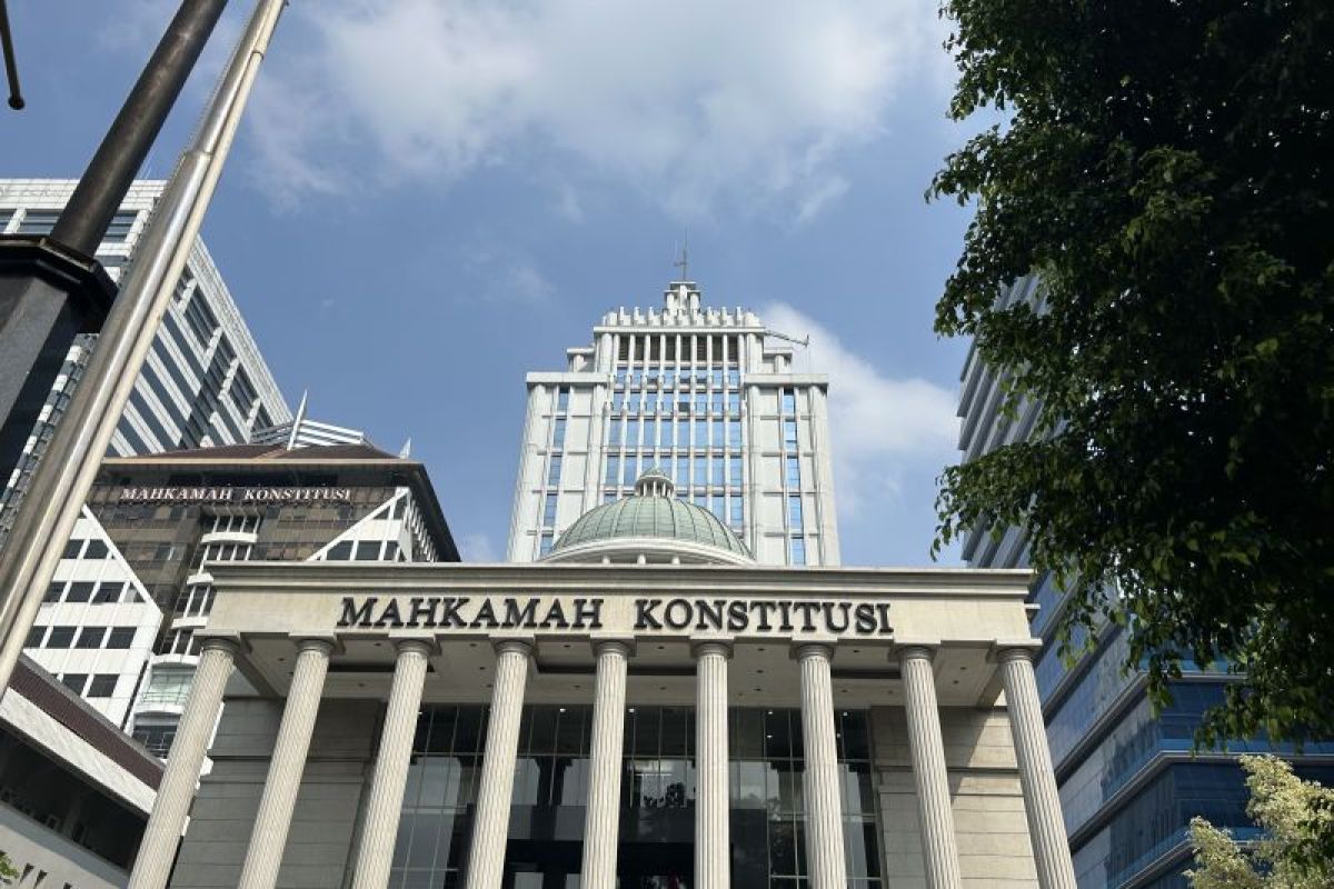 Constitutional Court to Decide on 22 Judicial Review Petitions Today