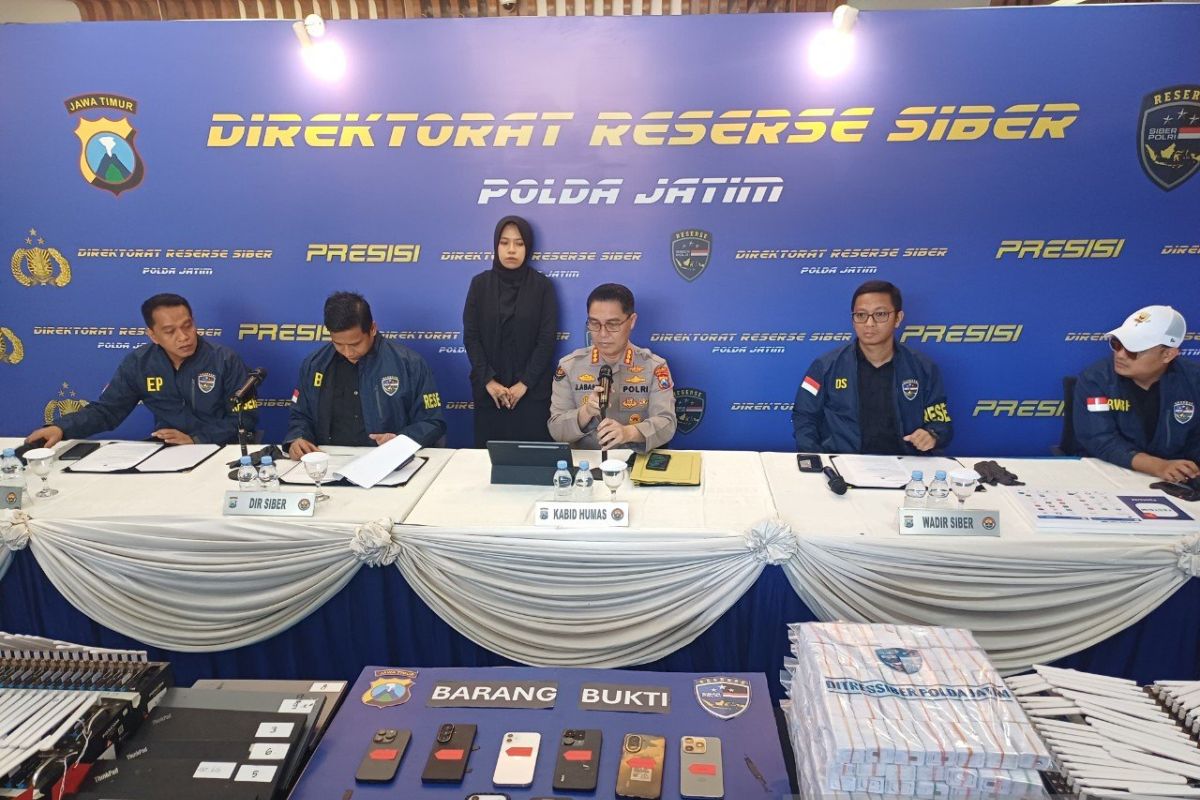 Police arrest syndicate issuing illegal SIM cards using personal data